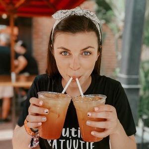 Meet your Posher, Devin